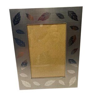 Brushed Silver Picture Frame With Leaf Design 5x7 Tabletop Display C59